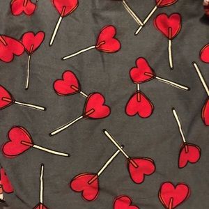 Lularoe TC Valentine’s day leggings